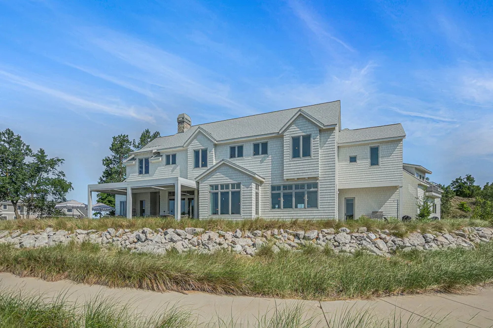 6736 Saugatuck Beach Road Saugatuck, MI 49453