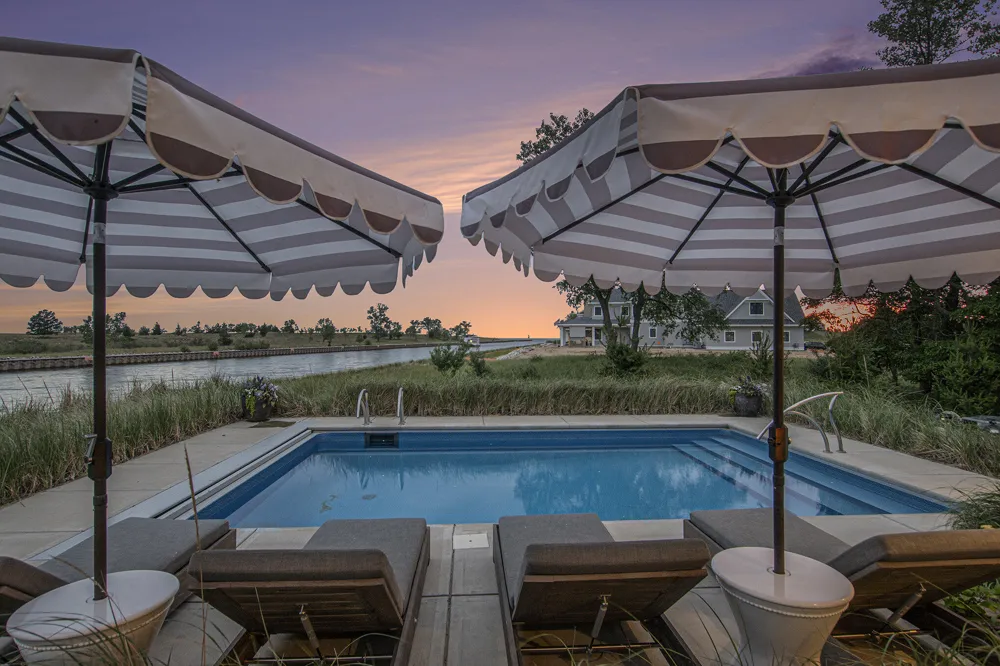 6736 Saugatuck Beach Road Saugatuck, MI 49453