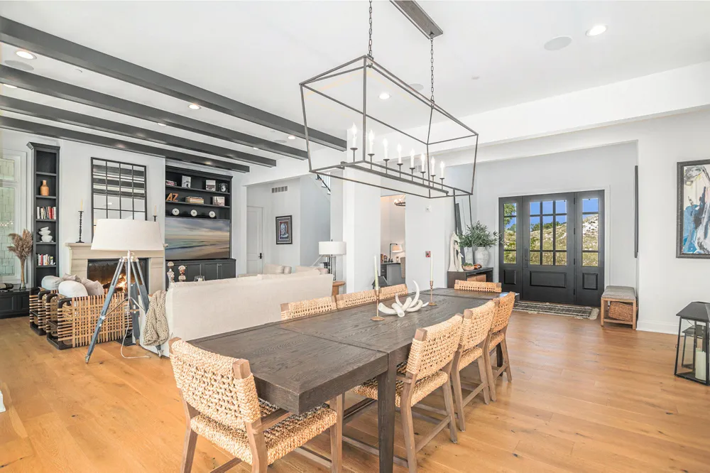 6736 Saugatuck Beach Road Saugatuck, MI 49453