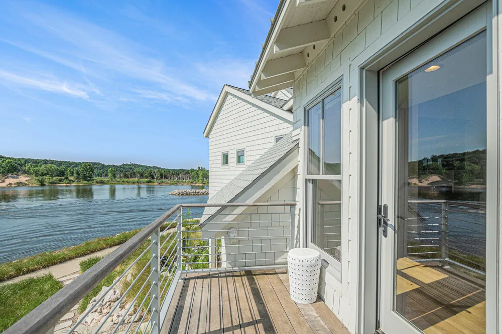 6736 Saugatuck Beach Road Saugatuck, MI 49453