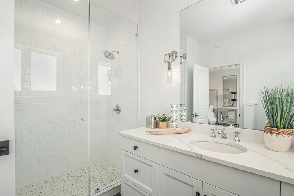 6736 Saugatuck Beach Road Saugatuck, MI 49453