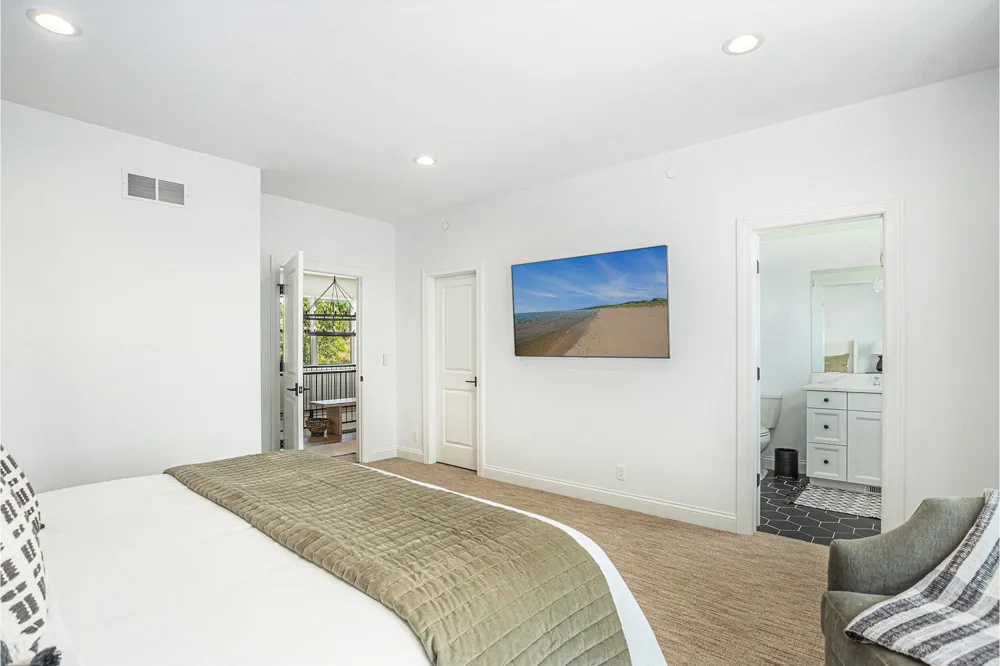 6736 Saugatuck Beach Road Saugatuck, MI 49453