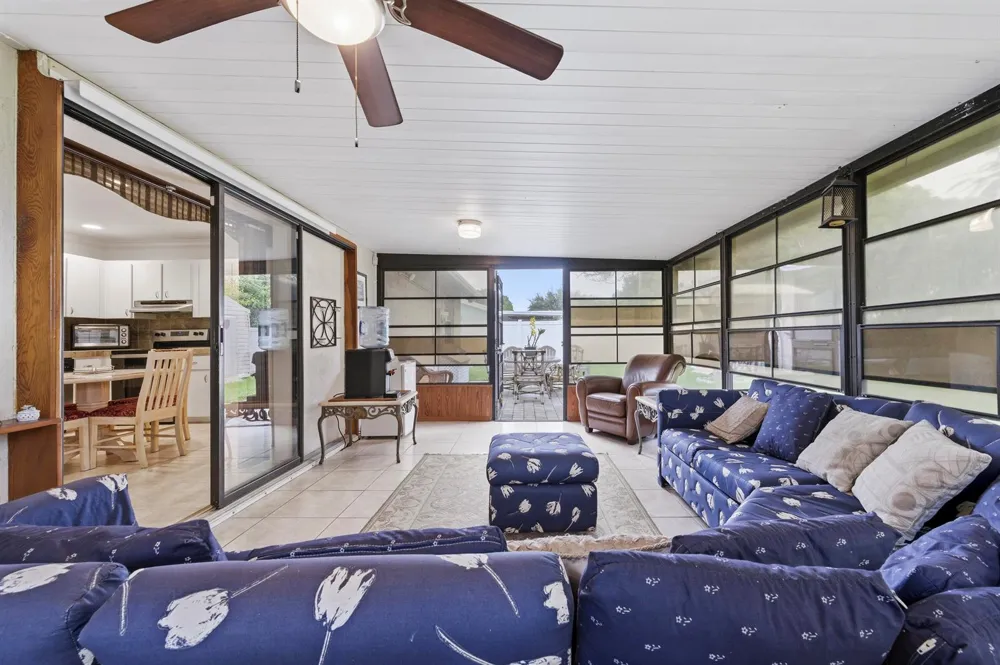 8685 SE KEATHLEY COURT Hobe Sound, FL 33455