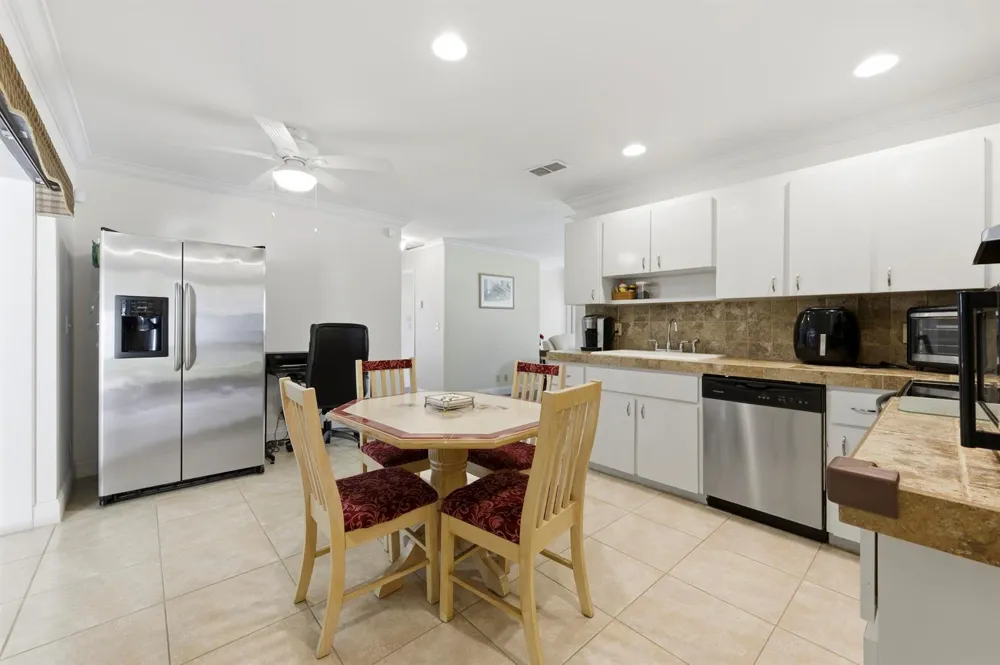 8685 SE KEATHLEY COURT Hobe Sound, FL 33455