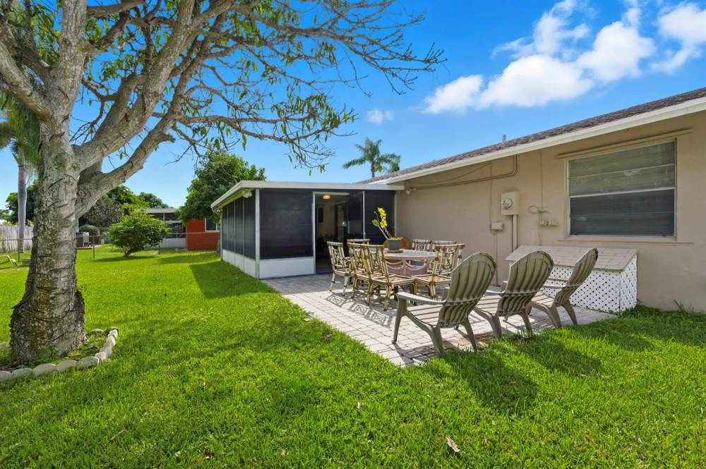 8685 SE KEATHLEY COURT Hobe Sound, FL 33455