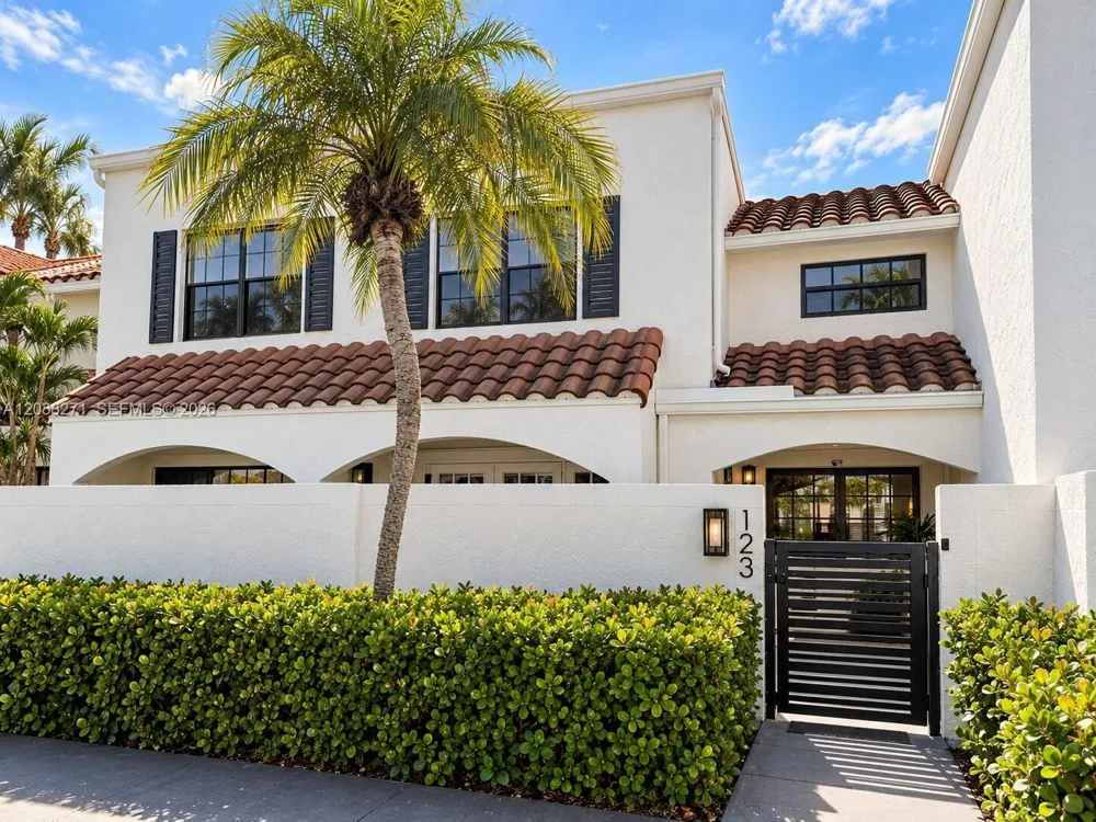 21204 Harbor Way #123-12 Aventura, FL 33180