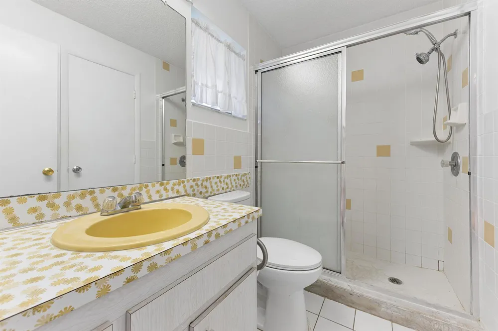 2070 SW 13TH TERRACE Boynton Beach, FL 33426