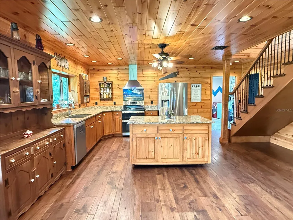 28046 BAYHEAD ROAD Dade City, FL 33523