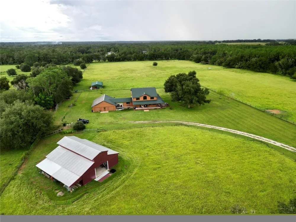 28046 BAYHEAD ROAD Dade City, FL 33523