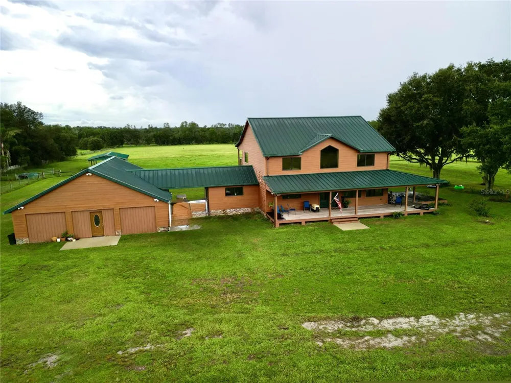 28046 BAYHEAD ROAD Dade City, FL 33523