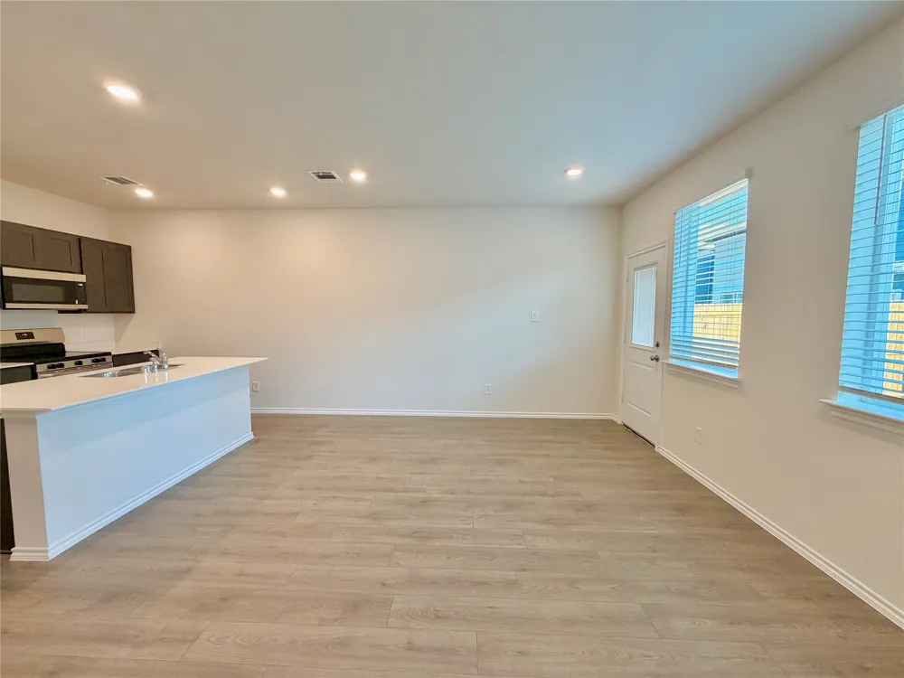 127 Tall Cedar Way Princeton, TX 75407
