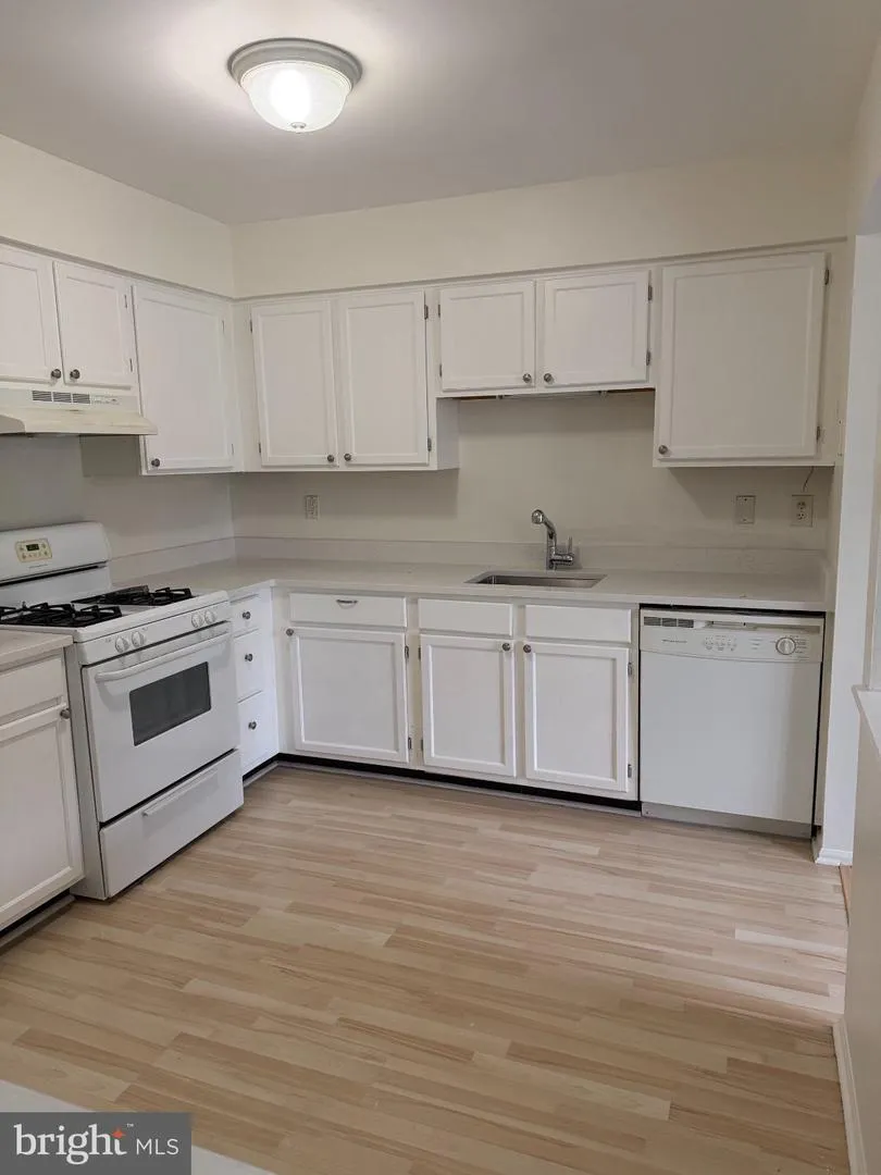 252 ANDOVER PLACE Robbinsville, NJ 08691