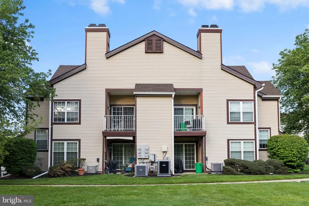 252 ANDOVER PLACE Robbinsville, NJ 08691
