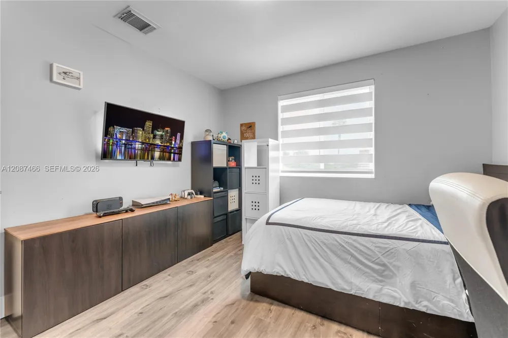 9164 SW 166th Ct Miami, FL 33196