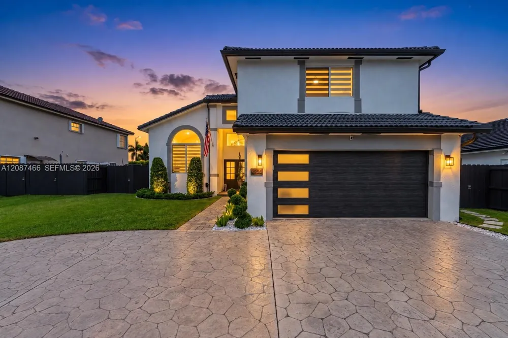 9164 SW 166th Ct Miami, FL 33196