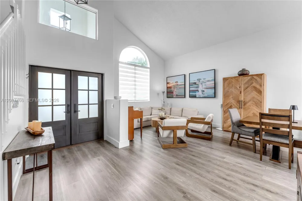 9164 SW 166th Ct Miami, FL 33196
