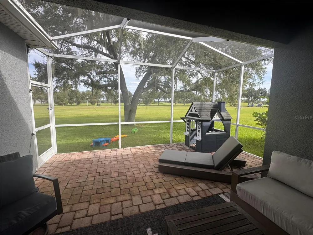 1322 EMERALD HILL WAY Valrico, FL 33594