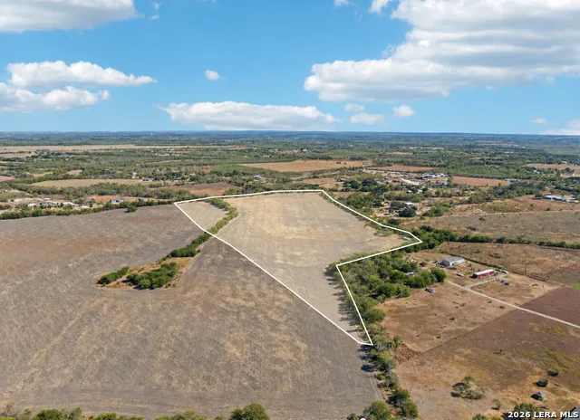 11735 OBRIEN RD Atascosa, TX 78002