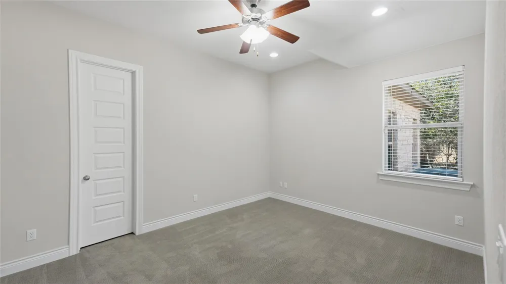 205 Standing Oak Drive Georgetown, TX 78633