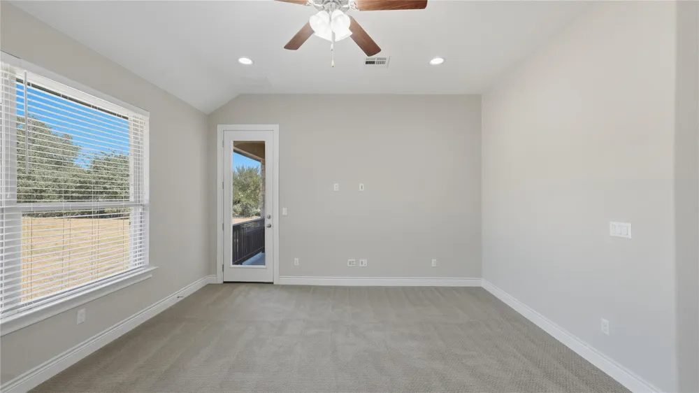 205 Standing Oak Drive Georgetown, TX 78633