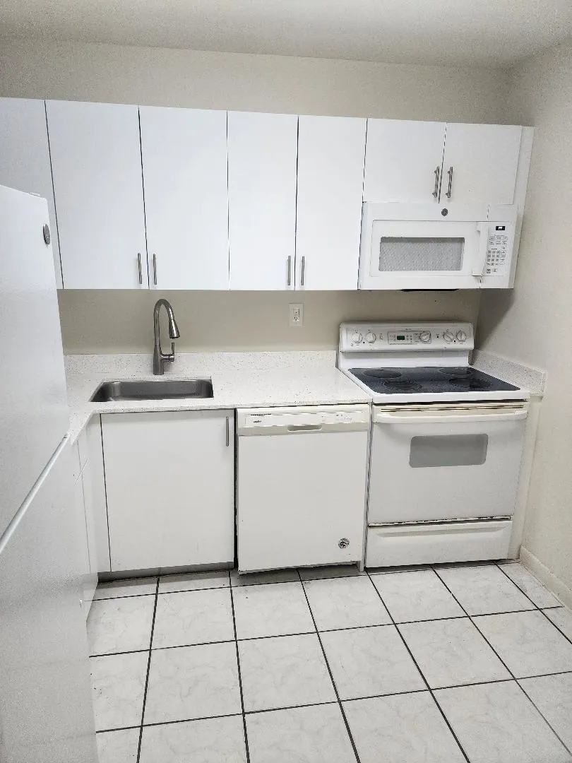 11311 SW 200TH Streets SW #214-D Miami, FL 33157