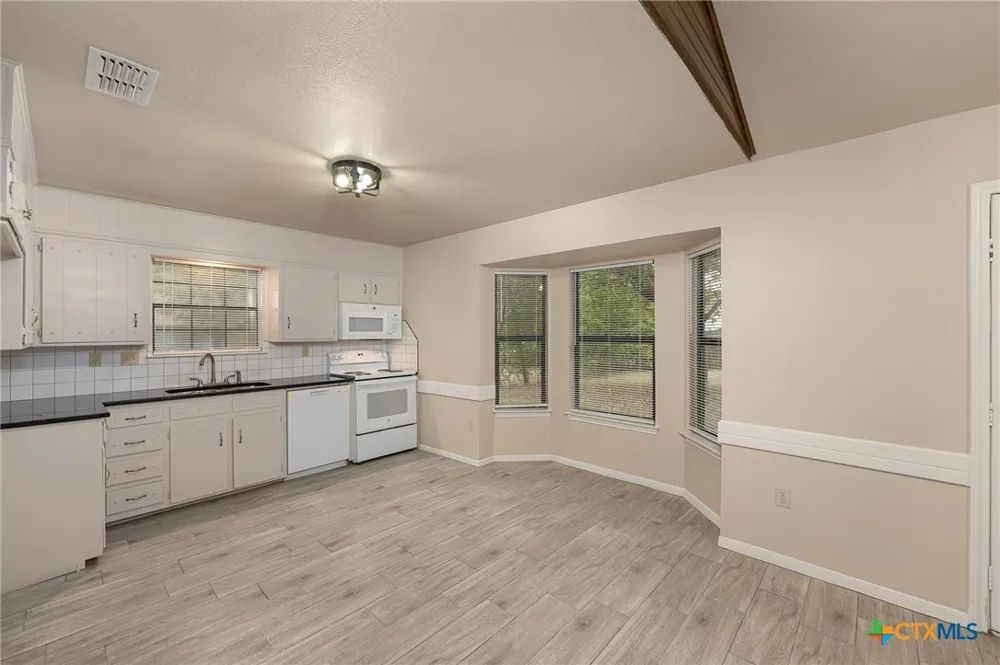 230 Blanket Drive Copperas Cove, TX 76522
