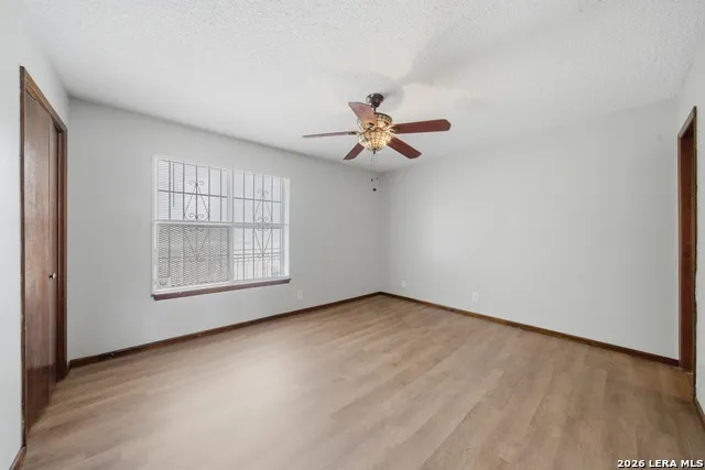 911 vance jackson rd #204 San Antonio, TX 78201