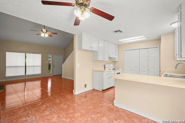 8726 Timber Range San Antonio, TX 78250