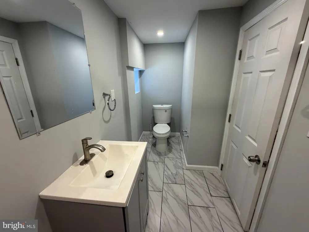 6712 18TH STREET #GROUND UNIT Philadelphia, PA 19126