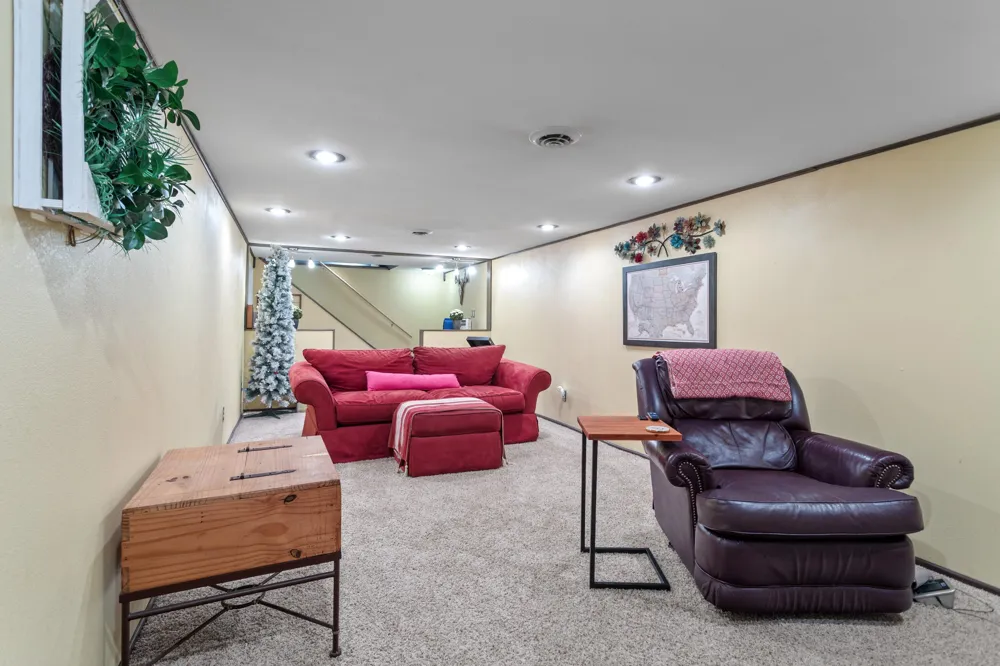 339 Minges Road S Battle Creek, MI 49015