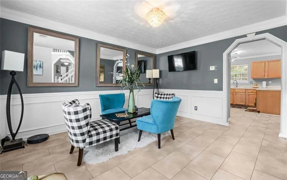 856 Haydens RDG Ellenwood, GA 30294