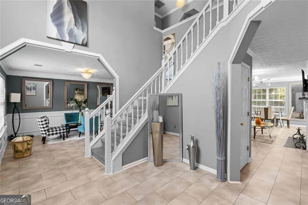 856 Haydens RDG Ellenwood, GA 30294