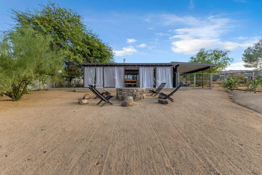61548 Capilla Drive Joshua Tree, CA 92252