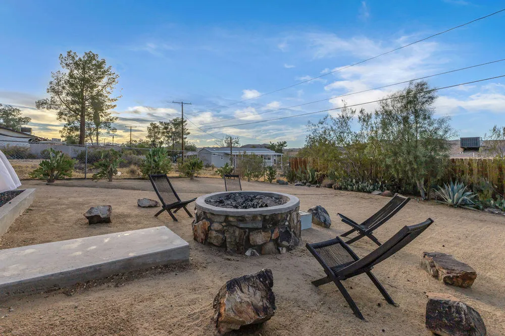 61548 Capilla Drive Joshua Tree, CA 92252