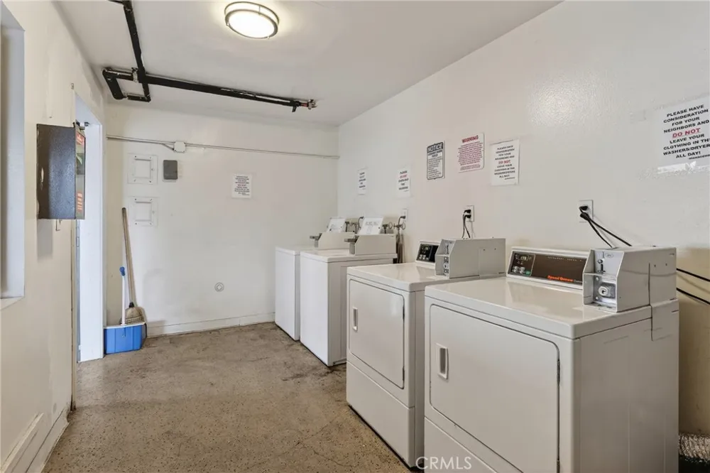 16205 Cornuta Ave #2 Bellflower, CA 90706