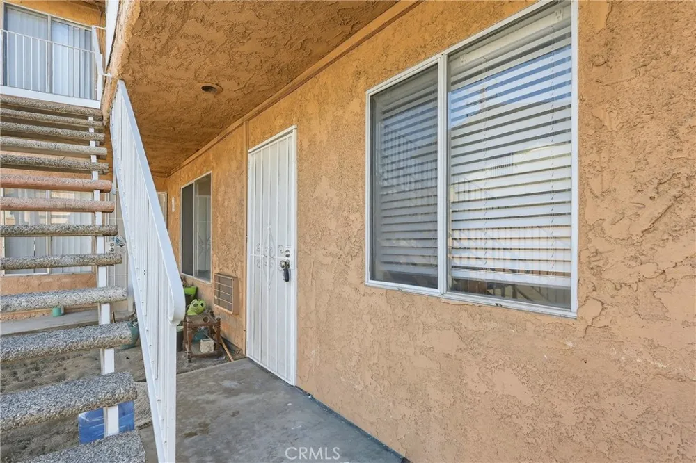 16205 Cornuta Ave #2 Bellflower, CA 90706