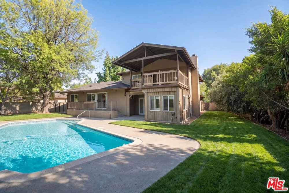 19377 Germain Street Porter Ranch, CA 91326