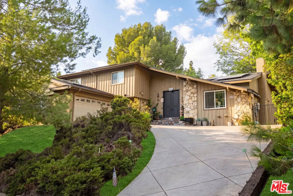 19377 Germain Street Porter Ranch, CA 91326