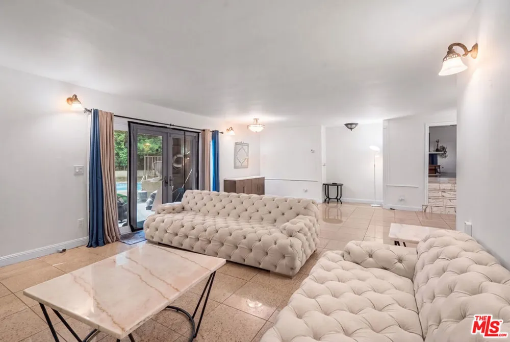 19377 Germain Street Porter Ranch, CA 91326