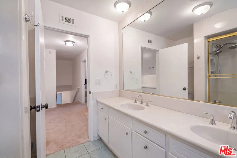 19377 Germain Street Porter Ranch, CA 91326
