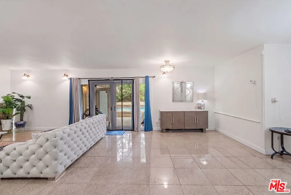 19377 Germain Street Porter Ranch, CA 91326