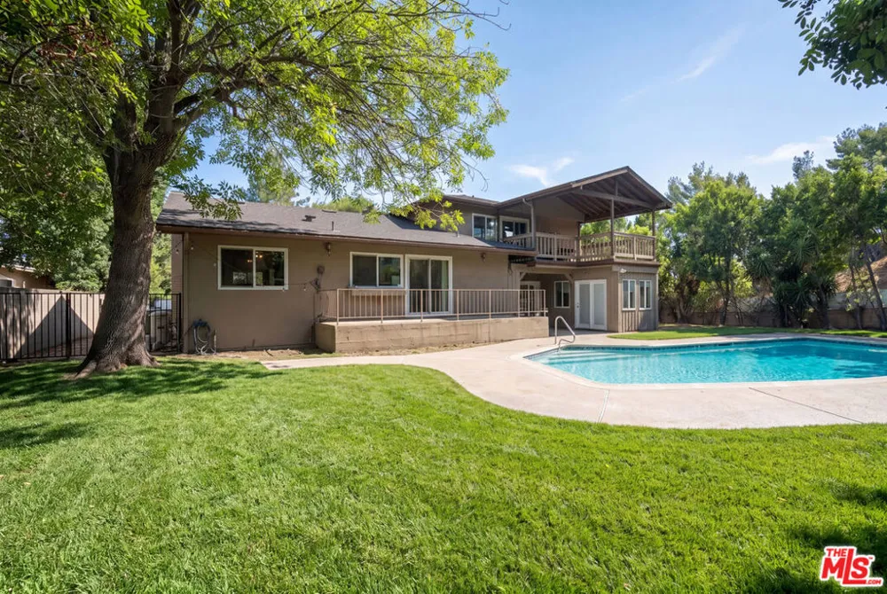 19377 Germain Street Porter Ranch, CA 91326