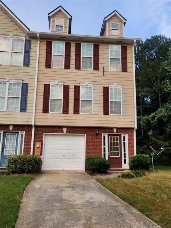 1736 Redan E Lithonia, GA 30058