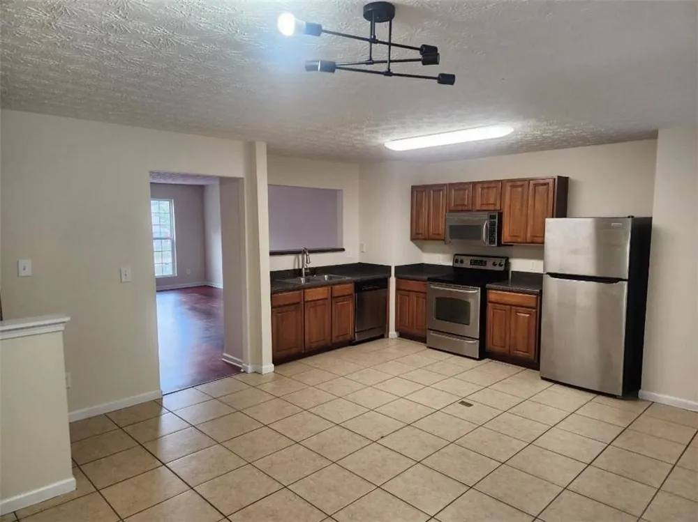 1736 Redan E Lithonia, GA 30058