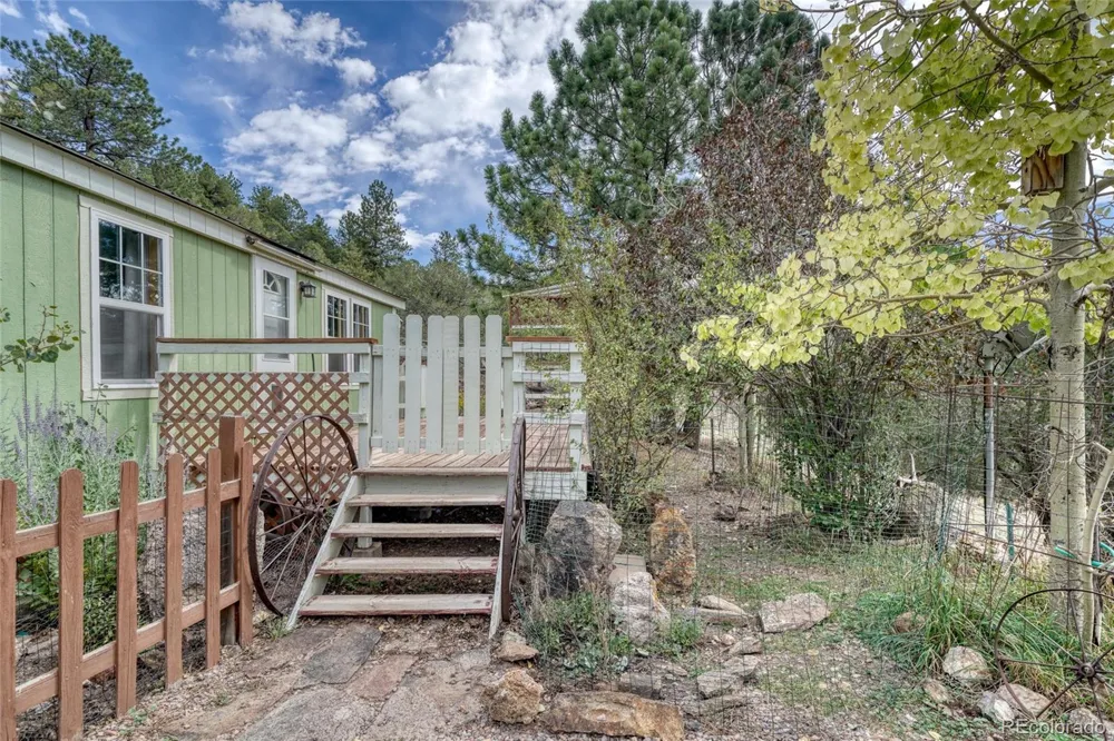 130 CO RD 329 Westcliffe, CO 81252