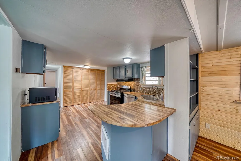 130 CO RD 329 Westcliffe, CO 81252