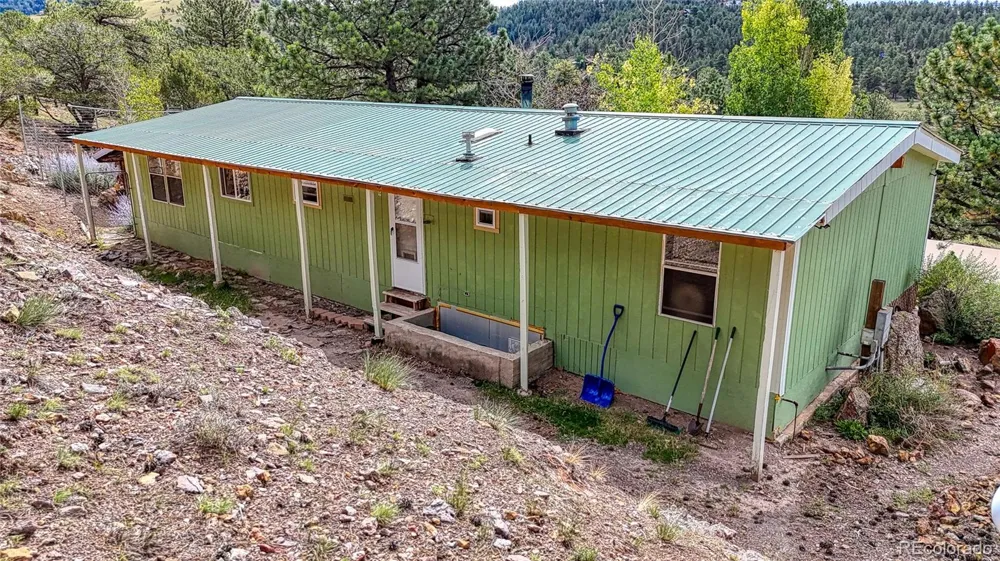 130 CO RD 329 Westcliffe, CO 81252