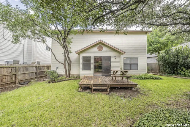 16009 HICKORY WELL DR San Antonio, TX 78247