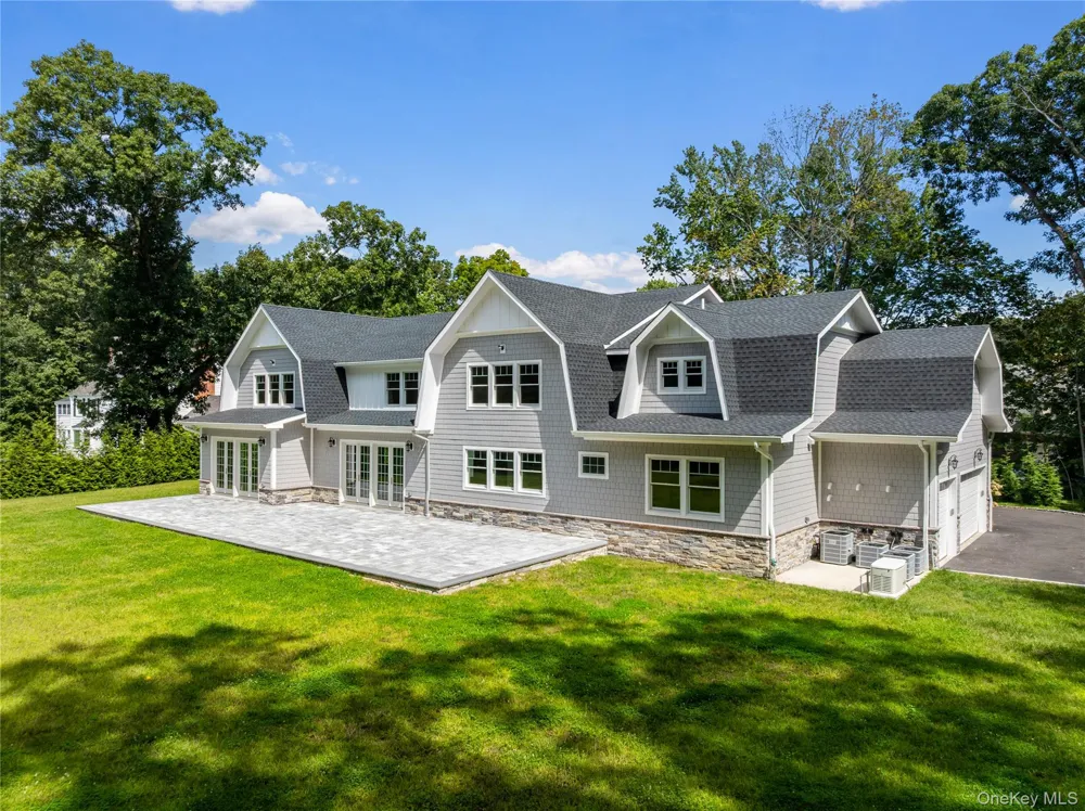 541 Split Rock Road Syosset, NY 11791