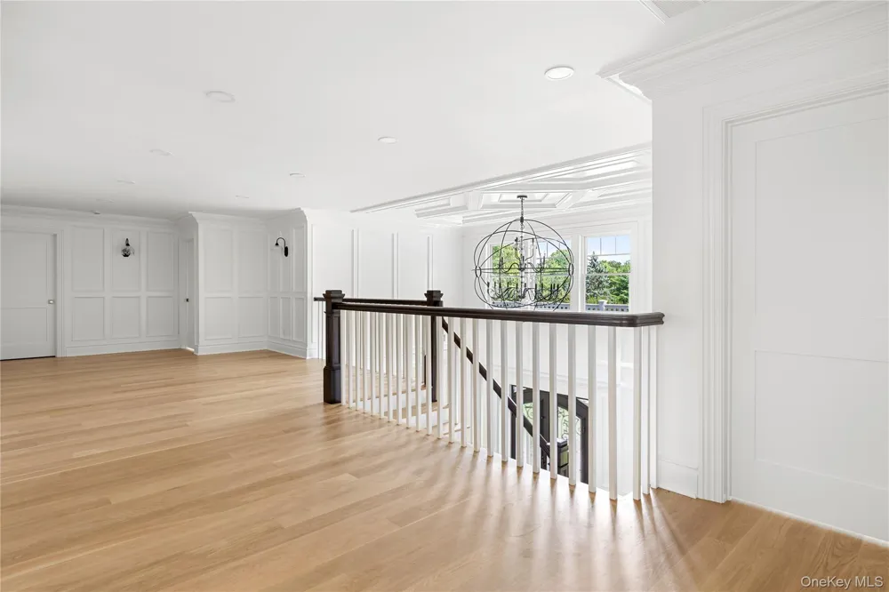541 Split Rock Road Syosset, NY 11791